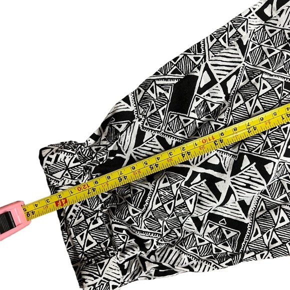 Aeropostale Black & White geometric strapless jumpsuit with drawstring‎ waist M - Picture 2 of 7